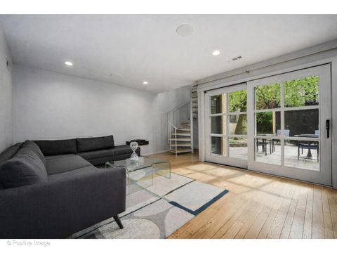 Tiny photo for 65 W Schiller Street, Chicago, IL 60610 (MLS # 12581289)