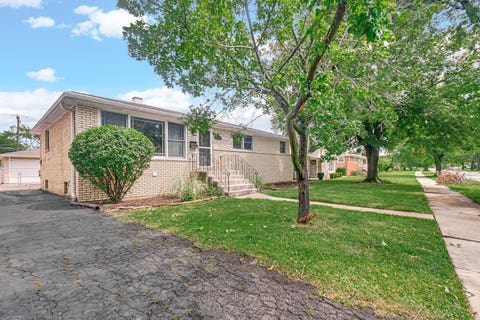 Tiny photo for 17537 70th Court, Tinley Park, IL 60477 (MLS # 12731457)