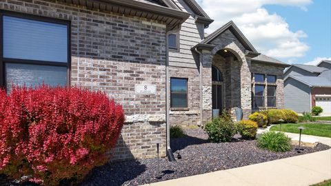Tiny photo for 8 Flint Court, Bloomington, IL 61705 (MLS # 12609389)