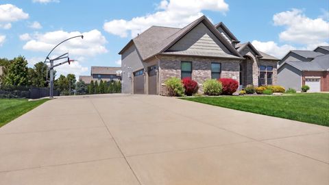 Tiny photo for 8 Flint Court, Bloomington, IL 61705 (MLS # 12609389)