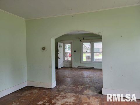 Tiny photo for 501 S DEAN Street, Royalton, IL 62983 (MLS # EB458676)