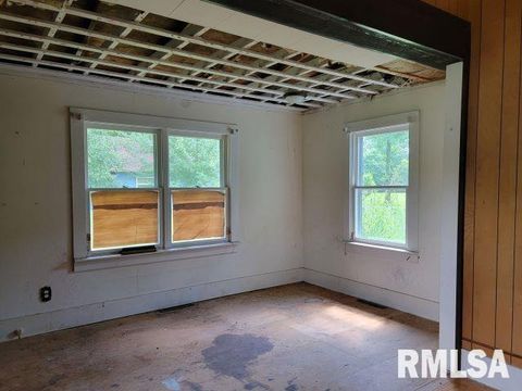 Tiny photo for 501 S DEAN Street, Royalton, IL 62983 (MLS # EB458676)