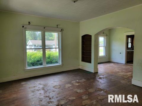 Tiny photo for 501 S DEAN Street, Royalton, IL 62983 (MLS # EB458676)