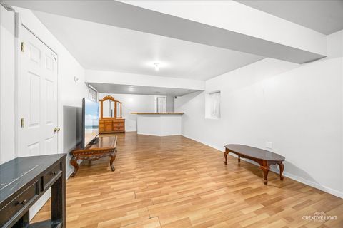 Tiny photo for 2921 Brisbane Drive, Lake In The Hills, IL 60156 (MLS # 12626144)