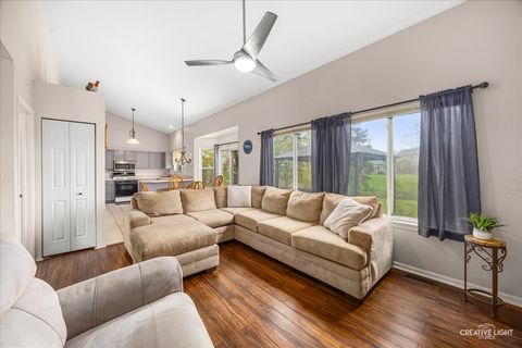 Tiny photo for 2921 Brisbane Drive, Lake In The Hills, IL 60156 (MLS # 12626144)