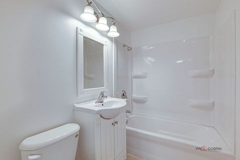Tiny photo for 70 N Ridgemoor Avenue, Mundelein, IL 60060 (MLS # 12480082)