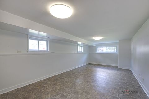 Tiny photo for 70 N Ridgemoor Avenue, Mundelein, IL 60060 (MLS # 12480082)