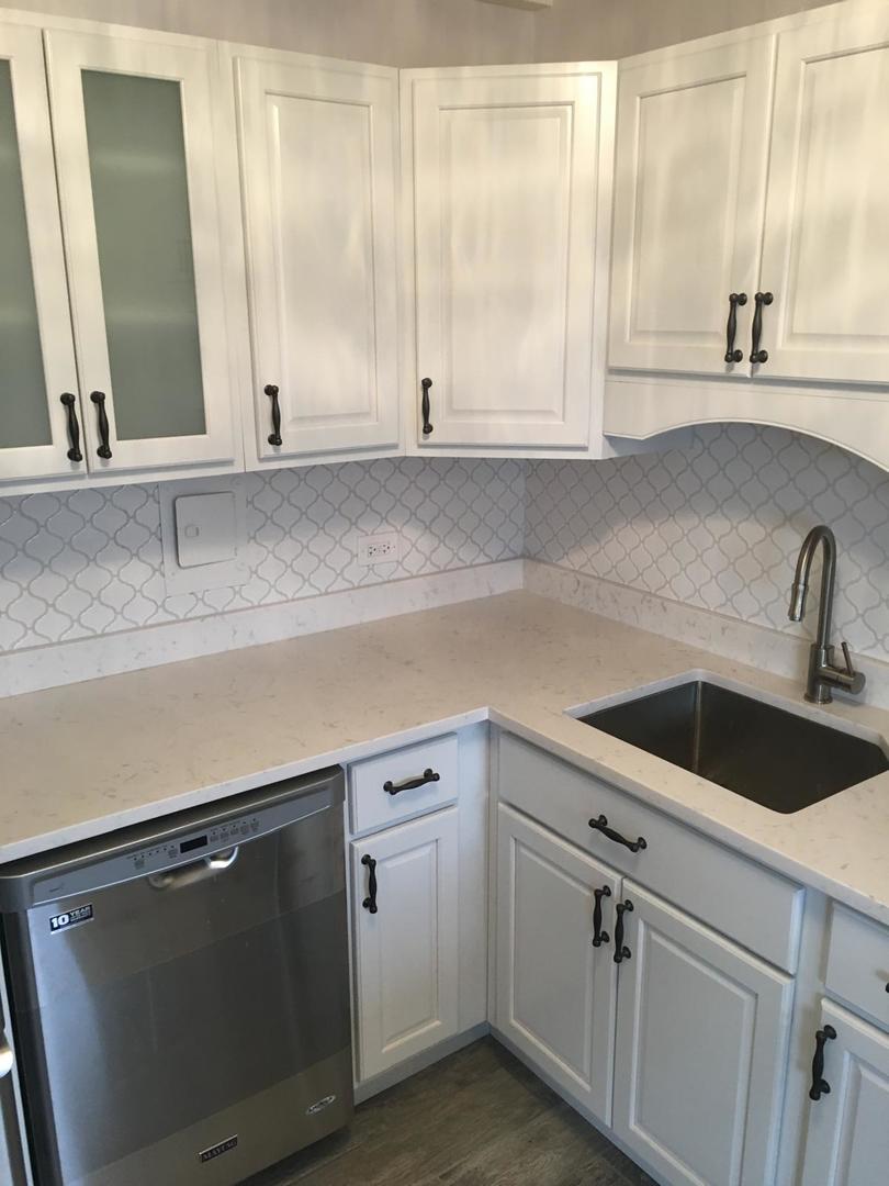 6161 N Hoyne Avenue 512