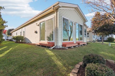 Tiny photo for 328 Legacy Court, Grayslake, IL 60030 (MLS # 12530304)