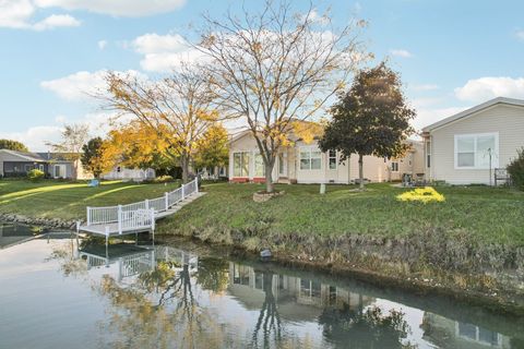 Tiny photo for 328 Legacy Court, Grayslake, IL 60030 (MLS # 12530304)