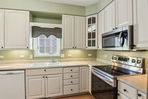 Tiny photo for 328 Legacy Court, Grayslake, IL 60030 (MLS # 12530304)