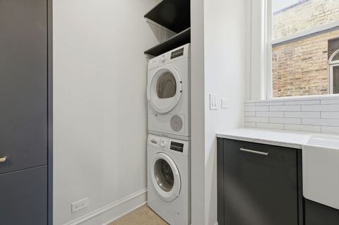 Tiny photo for 540 Sheridan Road #3, Evanston, IL 60202 (MLS # 12611266)