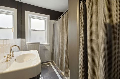 Tiny photo for 540 Sheridan Road #3, Evanston, IL 60202 (MLS # 12611266)