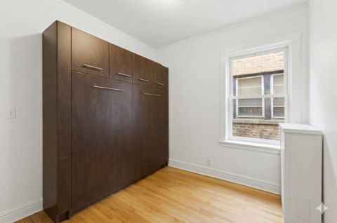 Tiny photo for 540 Sheridan Road #3, Evanston, IL 60202 (MLS # 12611266)
