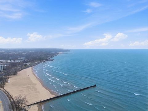 Tiny photo for 540 Sheridan Road #3, Evanston, IL 60202 (MLS # 12611266)