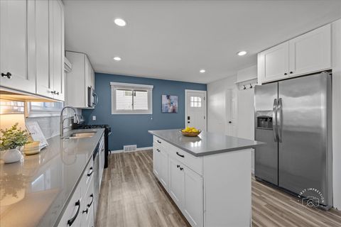 Tiny photo for 130 Division Street, Geneva, IL 60134 (MLS # 12569973)