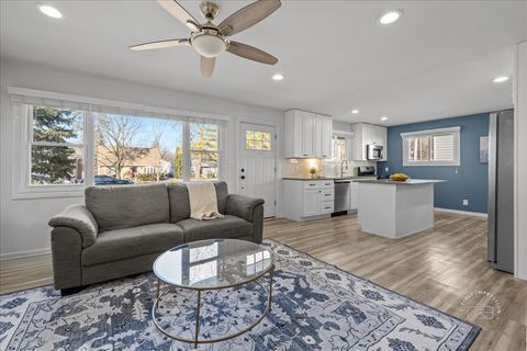 Tiny photo for 130 Division Street, Geneva, IL 60134 (MLS # 12569973)