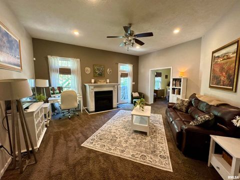 Tiny photo for 1801 COLONIAL Drive, Marion, IL 62959 (MLS # EB460134)