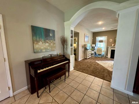 Tiny photo for 1801 COLONIAL Drive, Marion, IL 62959 (MLS # EB460134)