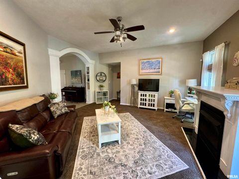 Tiny photo for 1801 COLONIAL Drive, Marion, IL 62959 (MLS # EB460134)