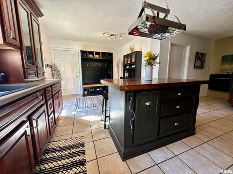 Tiny photo for 1801 COLONIAL Drive, Marion, IL 62959 (MLS # EB460134)