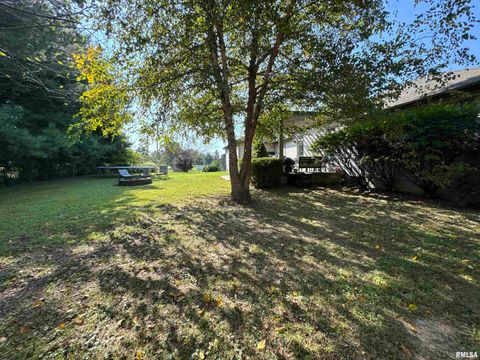 Tiny photo for 1801 COLONIAL Drive, Marion, IL 62959 (MLS # EB460134)