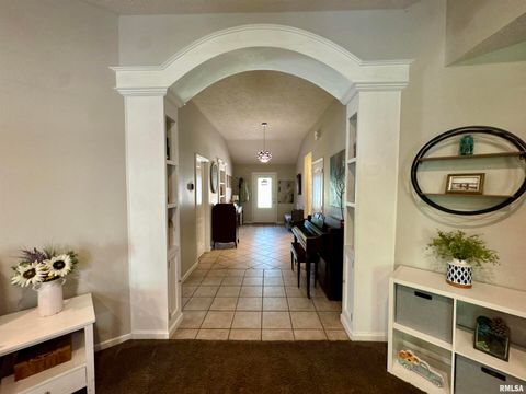 Tiny photo for 1801 COLONIAL Drive, Marion, IL 62959 (MLS # EB460134)