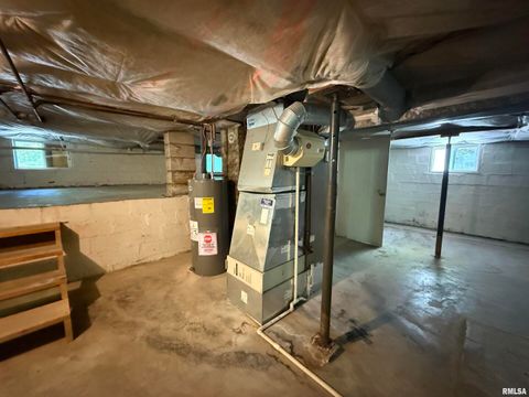 Tiny photo for 1312 W SYCAMORE Street, Carbondale, IL 62901 (MLS # EB458119)