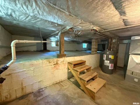 Tiny photo for 1312 W SYCAMORE Street, Carbondale, IL 62901 (MLS # EB458119)