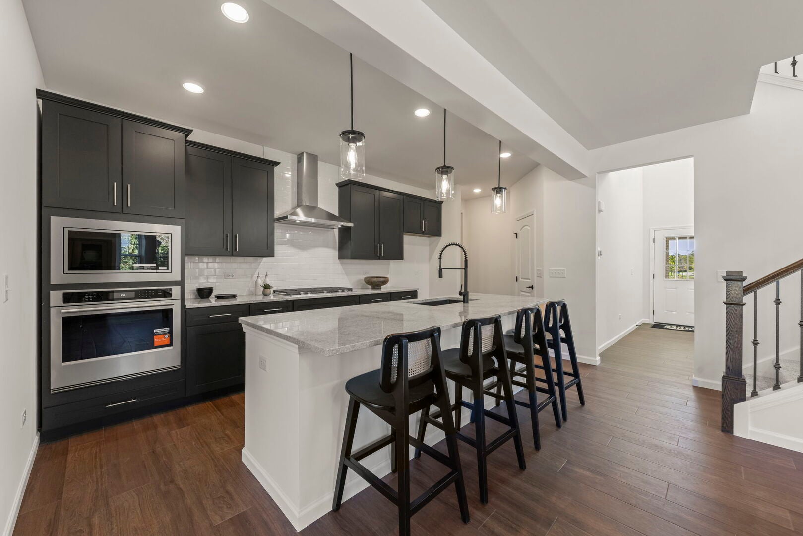 6201 Links Drive 24001