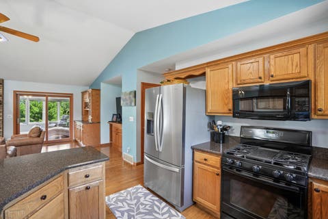 Tiny photo for 23709 66th Avenue N, Port Byron, IL 61275 (MLS # 12669348)