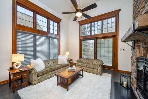 Tiny photo for 2009 MacKenzie Place #2009, Wheaton, IL 60187 (MLS # 12603711)