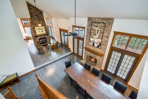 Tiny photo for 2009 MacKenzie Place #2009, Wheaton, IL 60187 (MLS # 12603711)