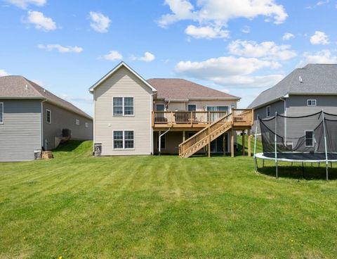 Tiny photo for 67 Cobblestone Lane, Le Claire, IA 52753 (MLS # 12569619)