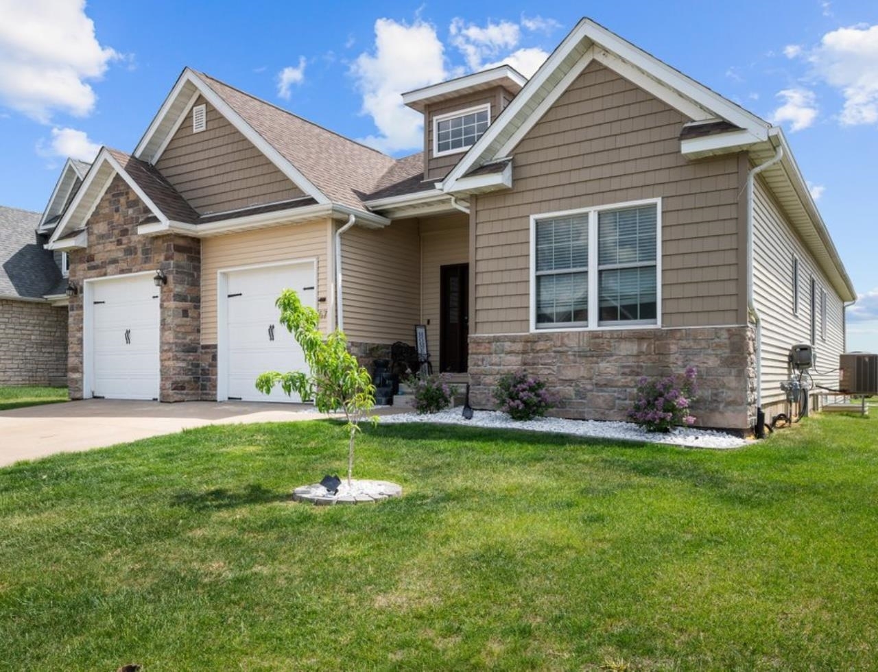 67 Cobblestone Lane