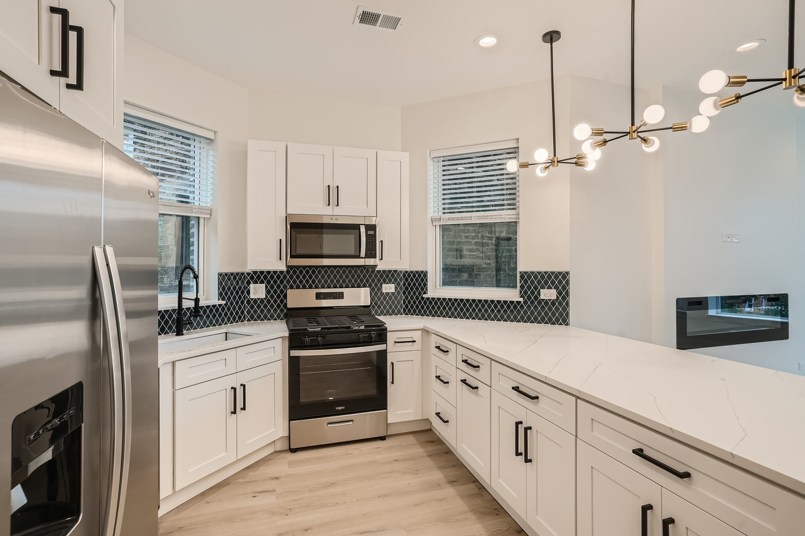 3509 N Sheffield Avenue 3