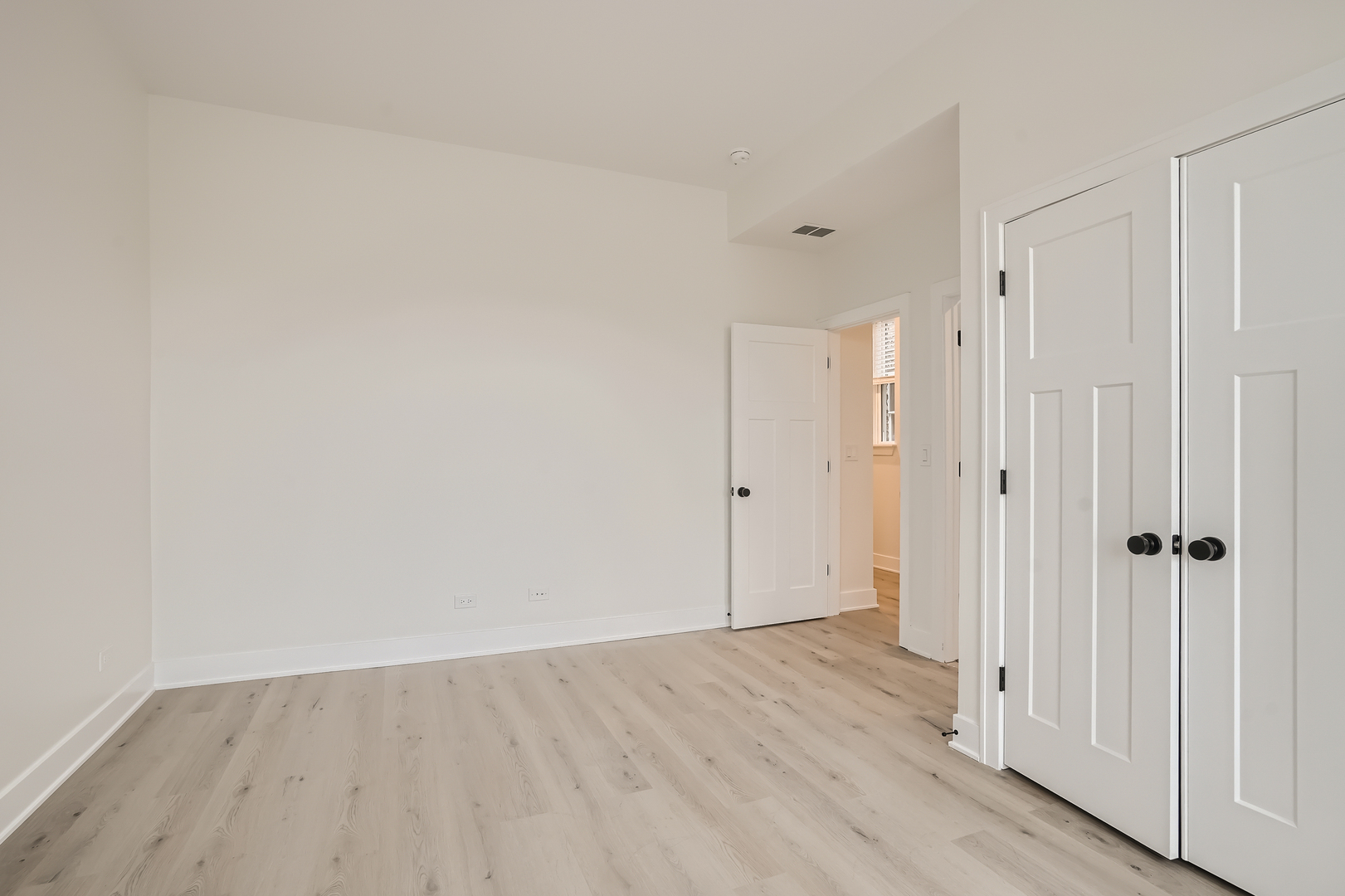 3509 N Sheffield Avenue 3