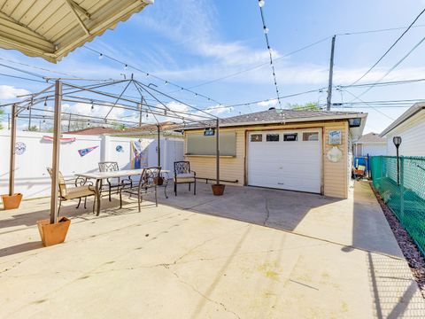 Tiny photo for 5127 S New England Avenue, Chicago, IL 60638 (MLS # 12628983)