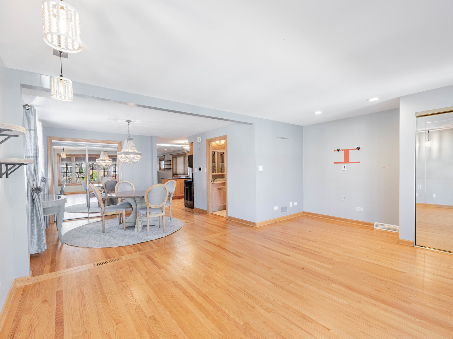 5127 S New England Avenue