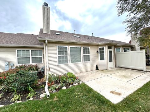 Tiny photo for 21253 Legion Lake Court, Crest Hill, IL 60403 (MLS # 12499015)