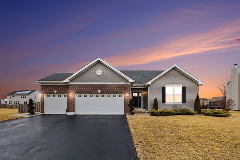 Photo of 2077 Hearthstone Avenue, Yorkville, IL 60560 (MLS # 12585993)