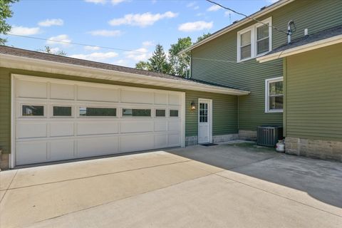 Tiny photo for 121 W Martin Street, Forrest, IL 61741 (MLS # 12459252)