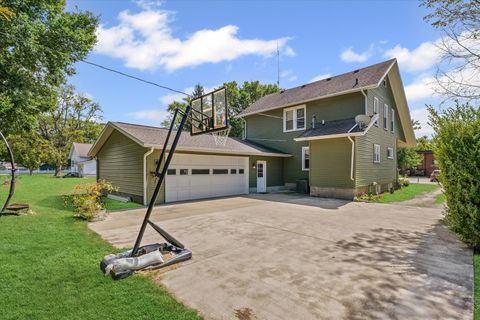 Tiny photo for 121 W Martin Street, Forrest, IL 61741 (MLS # 12459252)
