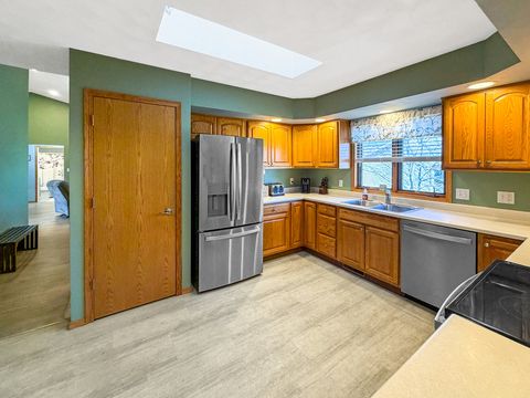 Tiny photo for 1150 S Greenfield Drive #1150, Freeport, IL 61032 (MLS # 12575574)