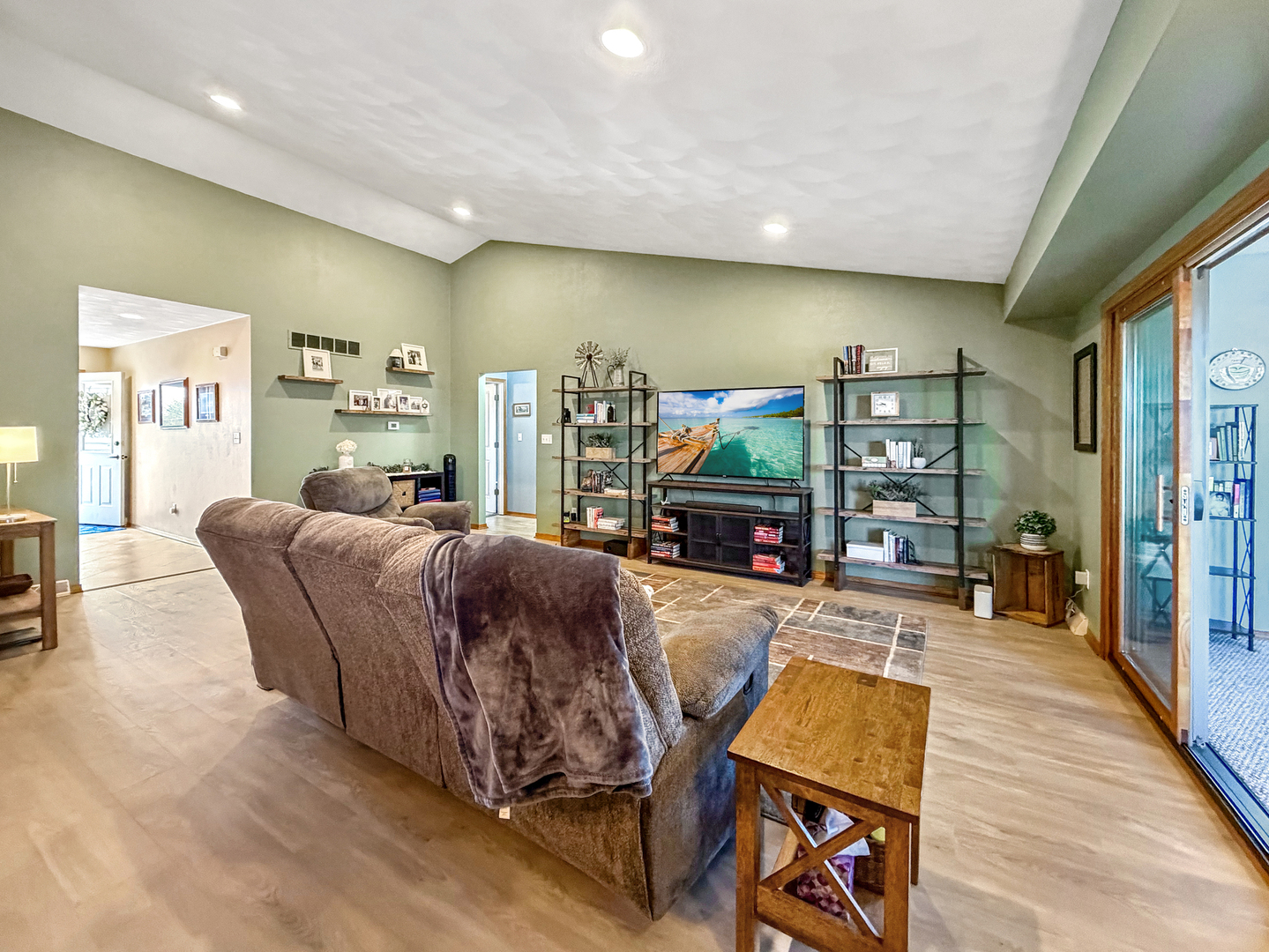 1150 S Greenfield Drive 1150