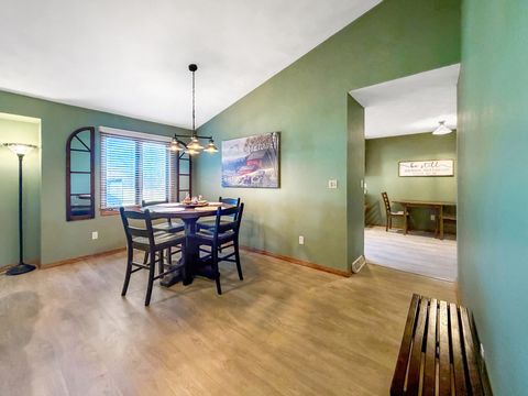 Tiny photo for 1150 S Greenfield Drive #1150, Freeport, IL 61032 (MLS # 12575574)