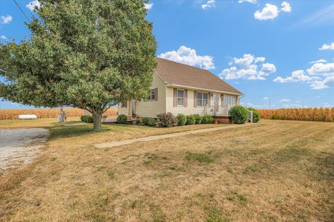 Tiny photo for 2151 E 2600 North Road, Armstrong, IL 61812 (MLS # 12446669)