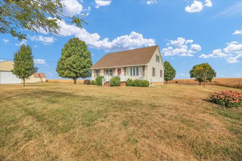 Photo of 2151 E 2600 North Road, Armstrong, IL 61812 (MLS # 12446669)