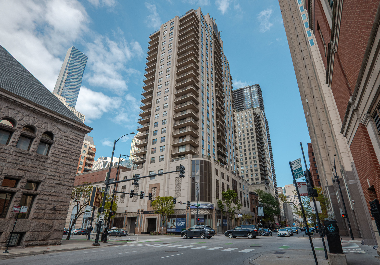 635 N Dearborn Street 701