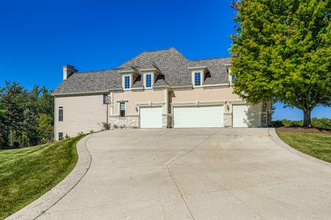 Tiny photo for 3513 Deep Wood Drive, Crystal Lake, IL 60012 (MLS # 12481334)